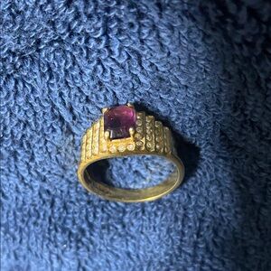 Elegant Gold and Purple Ring